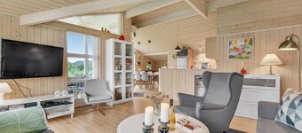 Beautiful home in Juelsminde with sauna