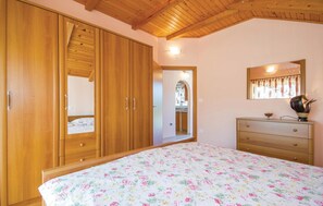 2 Schlafzimmer, Reisekinderbett, kostenloses WLAN, Bettwäsche