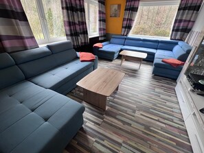 Unclassified image, 3 of 49, button