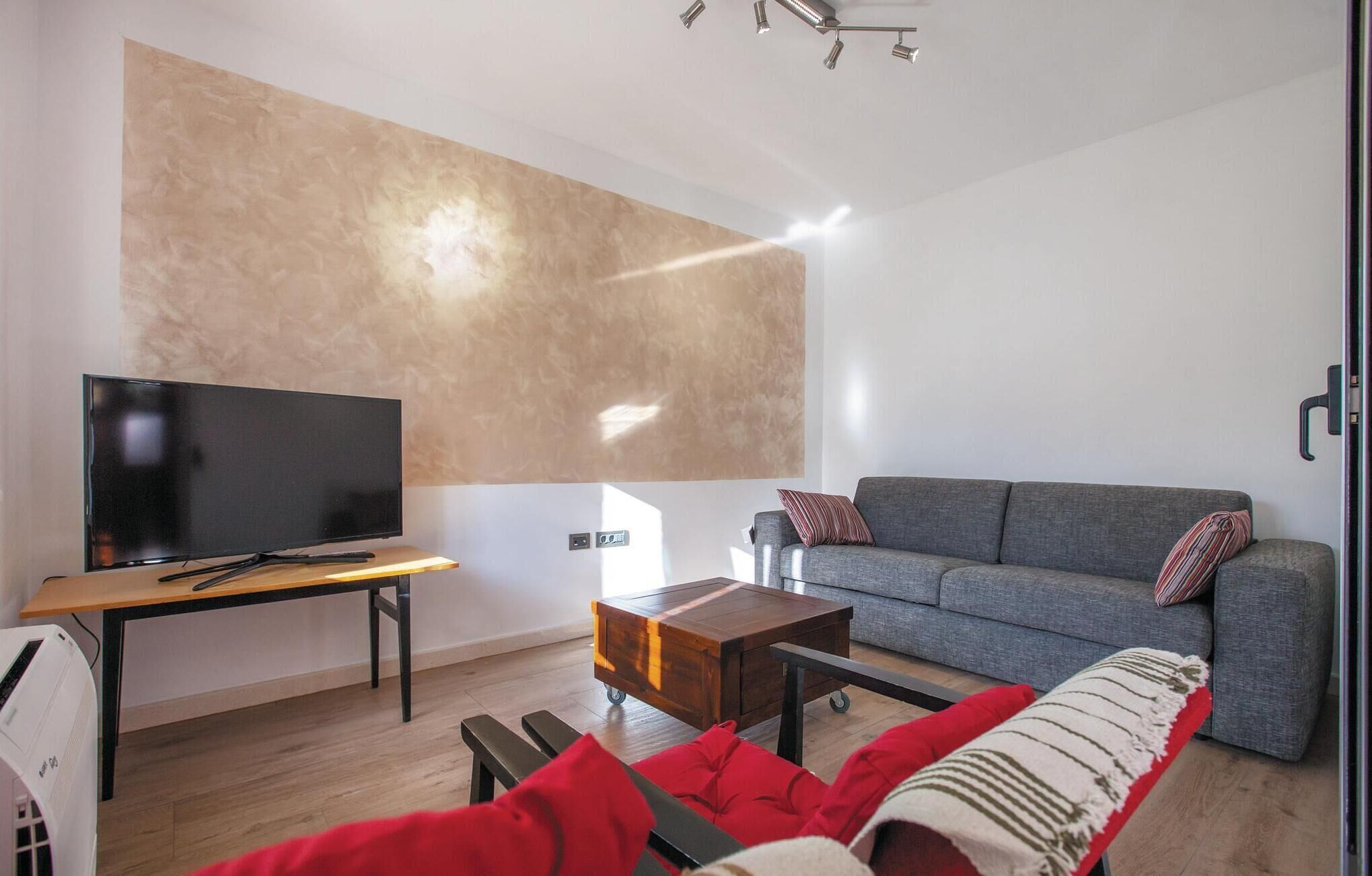 Gorgeous Home In Zvecanje - Omiš