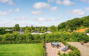 Outdoor dining - 3 bedroom cozy apartment in Hejls (Hejls)