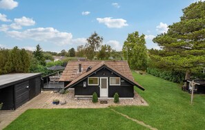 Exterior - Gorgeous home in Sydals with kitchen (Sydals)