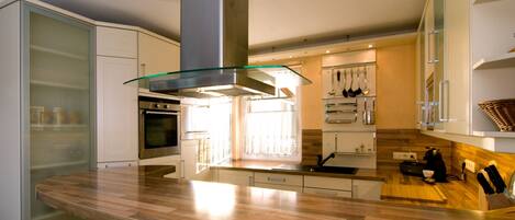 Fridge, oven, dishwasher, high chair