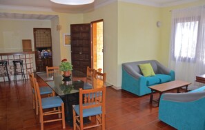 Dining - Beach front home in Porto Cristo (Porto Cristo)