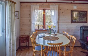 Dining - 2 bedroom beautiful home in örkelljunga (Örkelljunga)