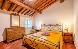 2 Schlafzimmer, Reisekinderbett, kostenloses WLAN, Bettwäsche