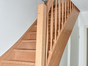 Unclassified image, 3 of 10, button