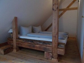 3 chambres, lit parapluie, Wi-Fi, draps fournis