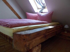 3 habitaciones, cuna de viaje, wifi y ropa de cama 