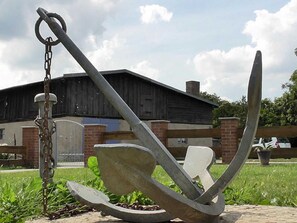 Unclassified image, 3 of 18, button