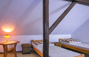 4 habitaciones y cuna de viaje 