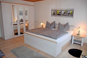 1 Schlafzimmer, WLAN, Bettwäsche