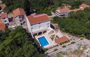 Exterior - 6 bedroom accommodation in Klek (Klek)