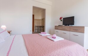 6 quartos, acesso à internet