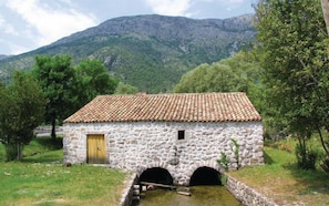 Esterni