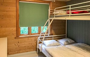 4 bedrooms, travel cot, free WiFi