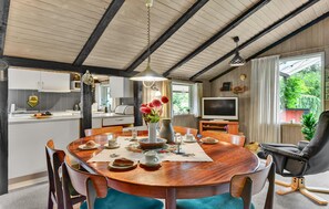 Dining - Stunning home in Blåvand with sauna (Blåvand)