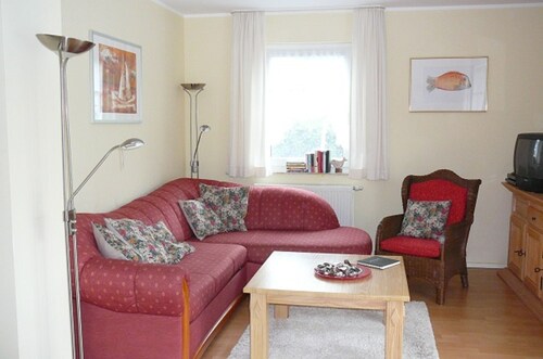 * Pertermann GM 69655 - Amber