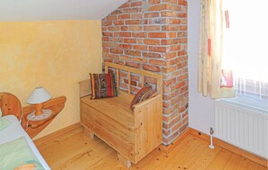 2 Schlafzimmer, Reisekinderbett, Bettwäsche