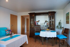 تناول الطعام