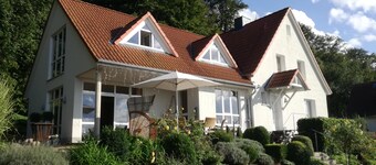 Apartment in an idyllic, sunny and quiet location on the edge of the forest with far-reaching views