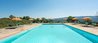 Cozy apartment in Poppi AR