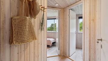 6 Schlafzimmer, Reisekinderbett, kostenloses WLAN