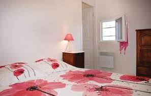 2 chambres, accĂšs au Wi-Fi (inclus), literie fournie