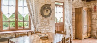 Gorgeous home in Assay