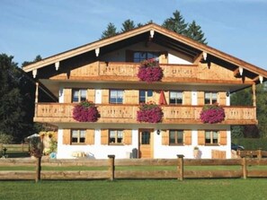 Imagen sin descripción, 3 de 16, botón