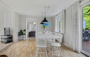 Dining - Awesome home in Nexø with sauna (Nexø)