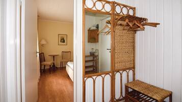 3 Schlafzimmer, Reisekinderbett, Bettwäsche