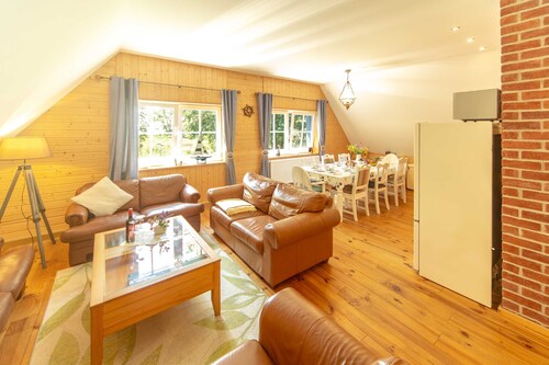 Ferienwohnung OG - Ferienwohnungen im Reetdachhaus