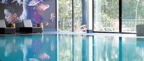 Indendørs pool, opvarmet pool