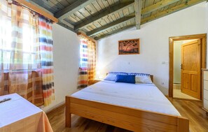 1 soverom, wi-fi (inkludert) og sengetøy