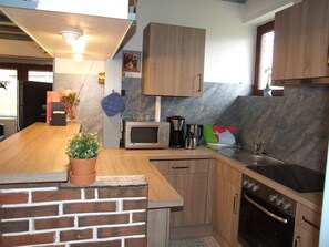 Frigorifero, microonde, forno, lavastoviglie