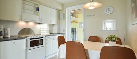 Kühlschrank, Herdplatte, Geschirrspüler