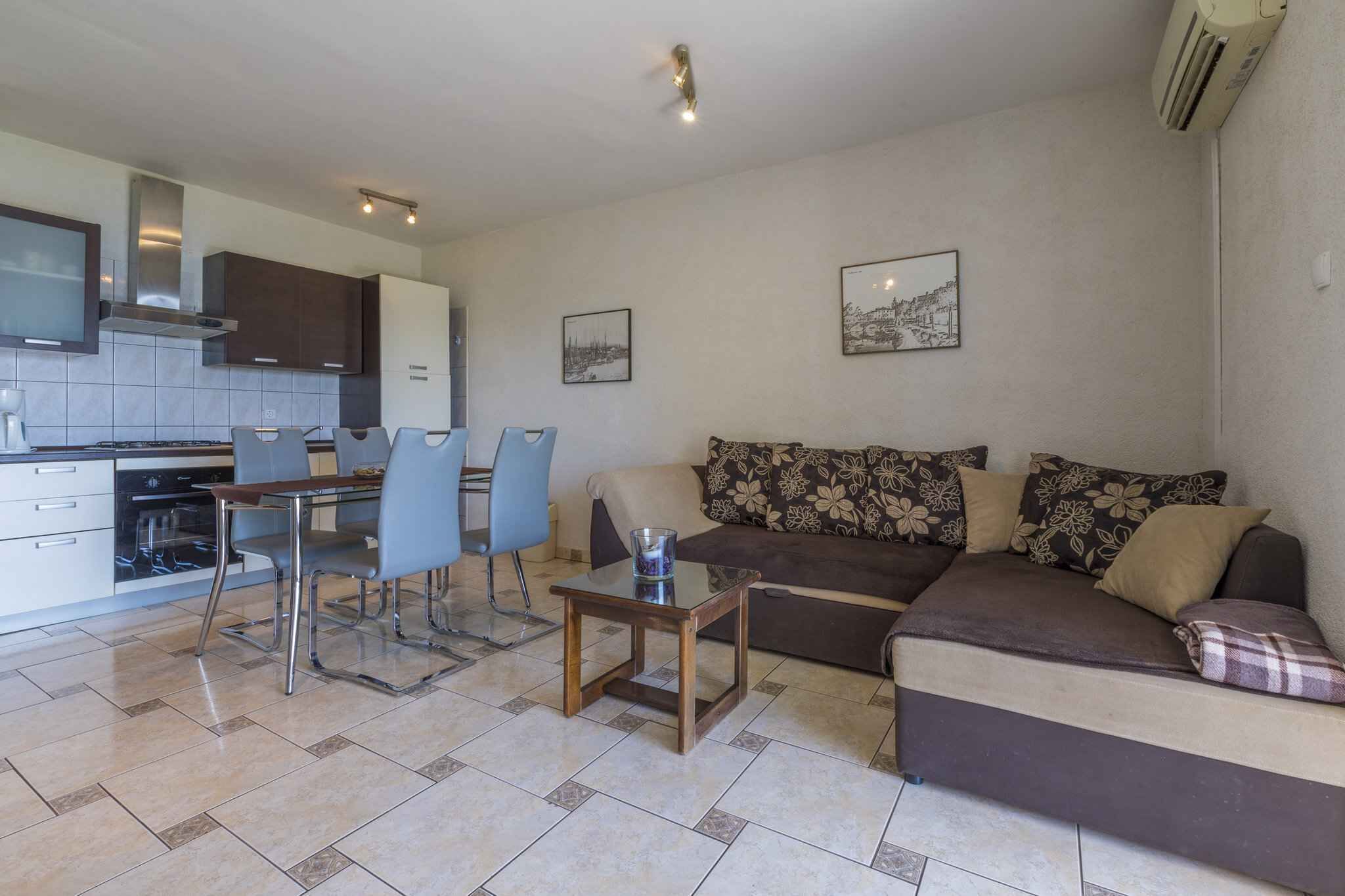 リビング エリア