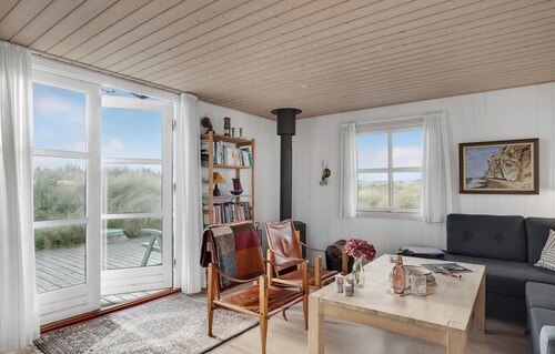Nice home in Frøstrup with WiFi