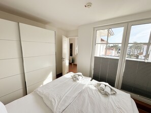 2 Schlafzimmer, Reisekinderbett, WLAN