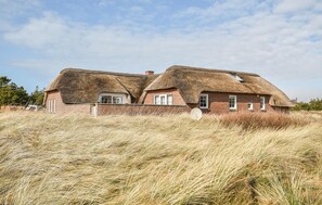 Exterior - Gorgeous home in Ringkøbing with sauna (Ringkøbing)