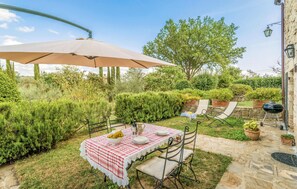 Outdoor dining - Nice apartment in Todi (PG) with WiFi (Todi (PG))
