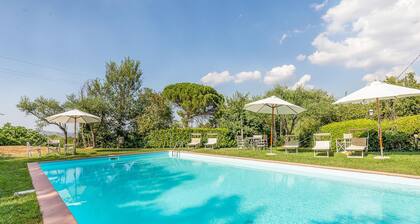 Schöne Wohnung in Todi (PG) mit WLAN