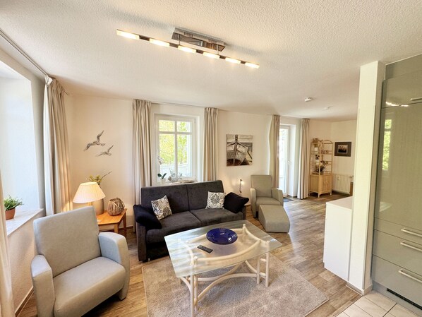 TV - P: Villa Strandmuschel Whg. 05 - approx. 100m from the beach - Villa Strandmuschel (Sellin)