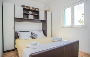 3 Schlafzimmer, kostenloses WLAN, Bettwäsche