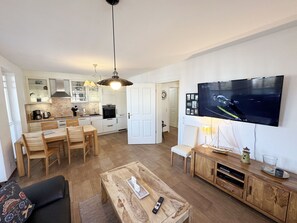 Télévision, cheminée