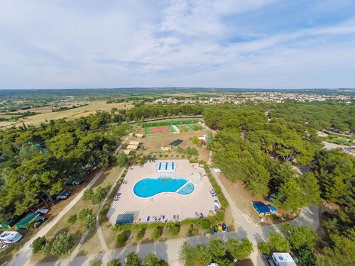 Victoria Mobilehome Bi Village