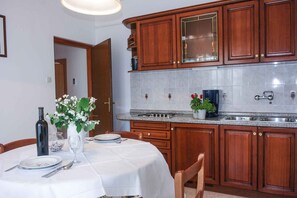 Køleskab, kogeplade