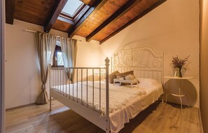 5 Schlafzimmer, Reisekinderbett, kostenloses WLAN, Bettwäsche