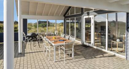 Awesome home in Ringkøbing with sauna